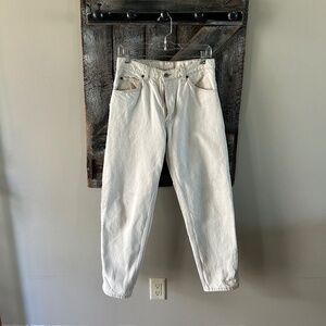 Vintage Men's Levi's Orange Tab 550 Relaxed Fit Tapered Leg Cream Jeans